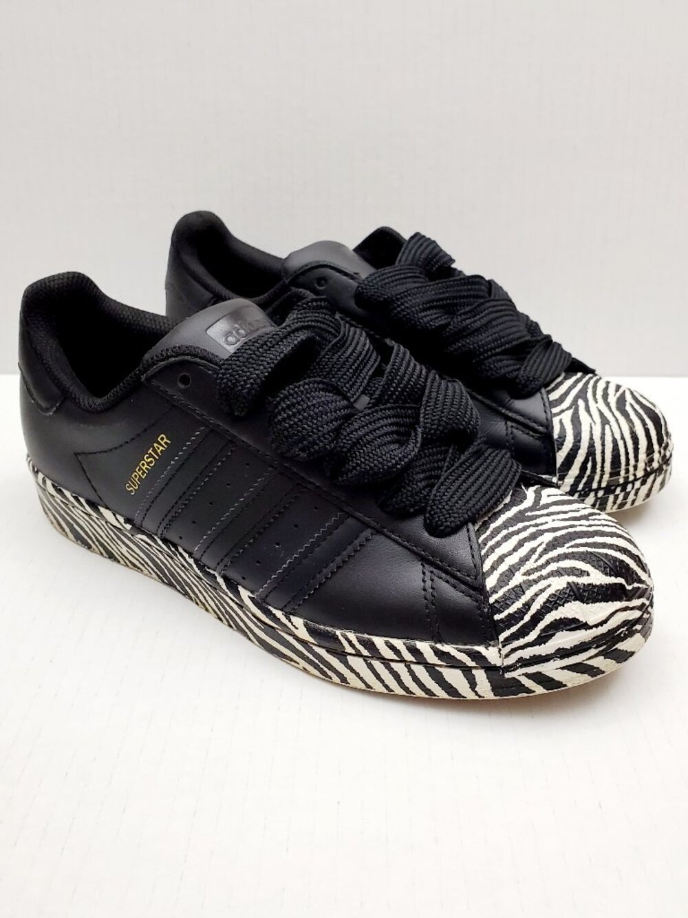 ADIDAS Superstar Womens Size 6 Zebra Print Black White Gold Leather Shoes FV3448